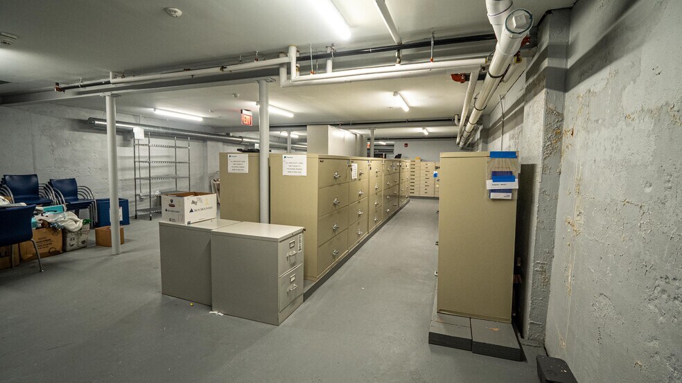 More Photos Of 173 Bloomfield Ave, Nutley Storefront For Lease