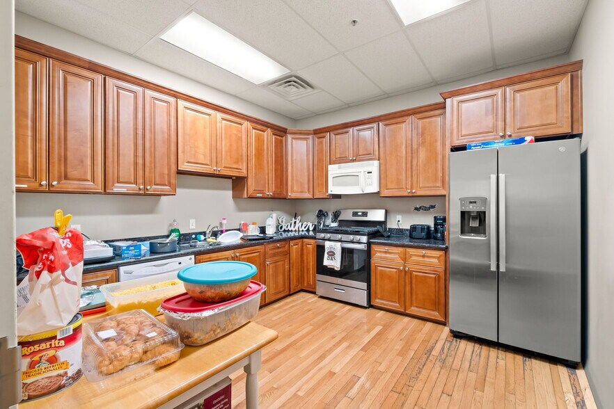 More Photos Of 6830 Lone Tree Way, Brentwood Freestanding For Sale