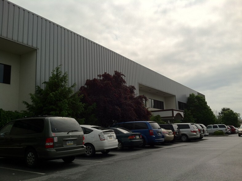 More Photos Of 630 Municipal Dr, Nazareth Manufacturing For Lease