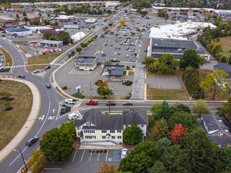 More Photos Of 221 S Main St, Flemington Office For Sale