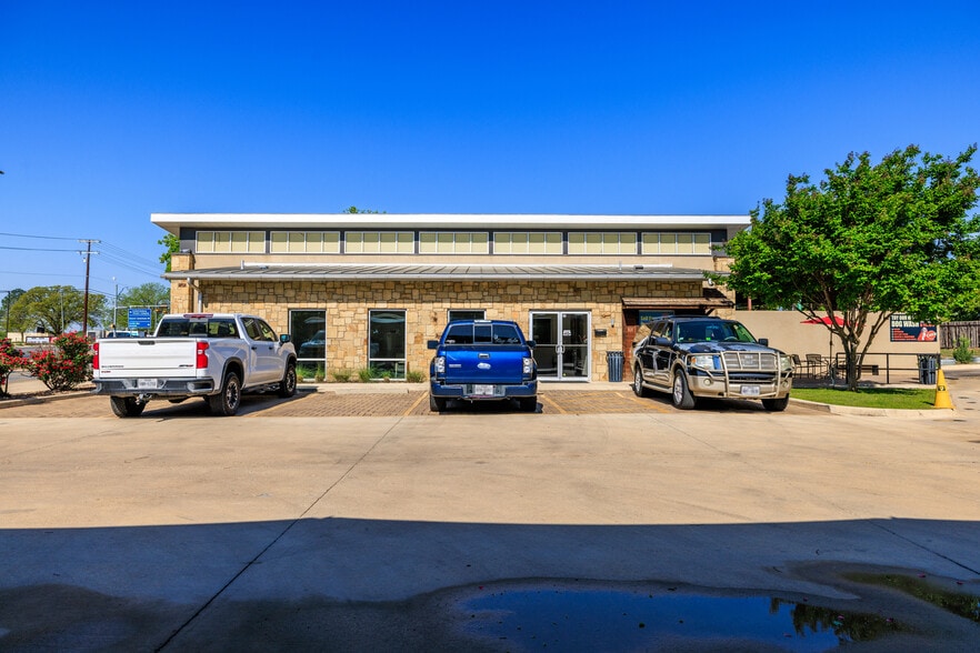 More Photos Of 516 Friendship Ln, Fredericksburg Carwash For Sale