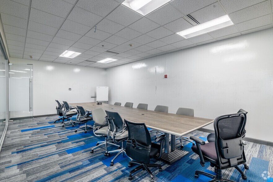 More Photos Of 3721 Tecport Dr, Harrisburg Office For Sale