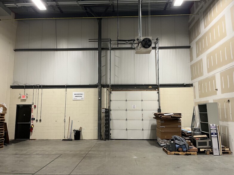 More Photos Of 7035 Schantz Rd, Allentown Distribution For Lease