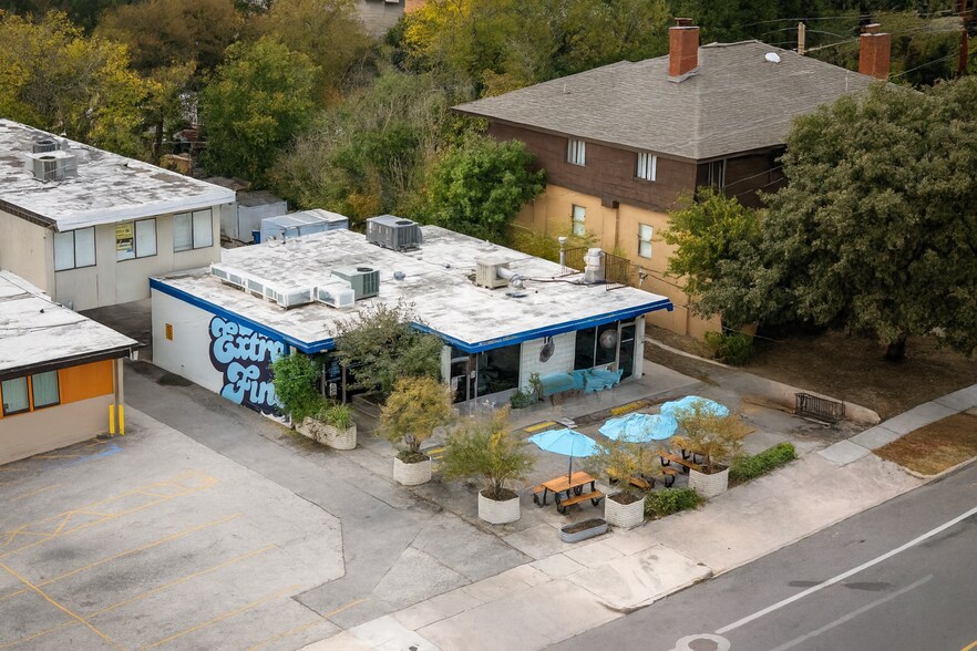 More Photos Of 2515 McCullough Ave, San Antonio Medical For Sale