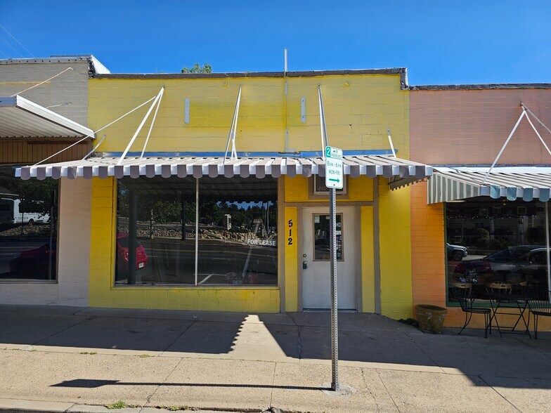 More Photos Of 512 W Gurley St, Prescott General Retail For Lease