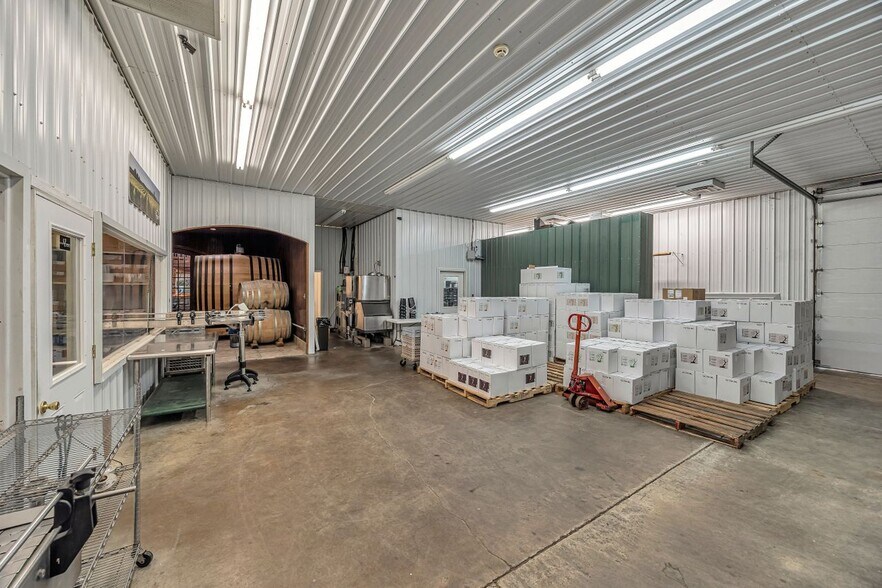 More Photos Of 150 Highway 330, Owenton Winery Vineyard For Sale