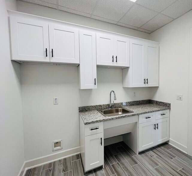 More Photos Of 132 Cane Island Pky, Katy Unknown For Lease
