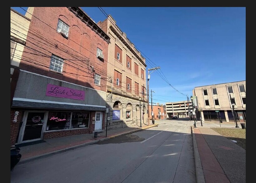 More Photos Of 307 W Pike St, Clarksburg Storefront Retail Office For Sale