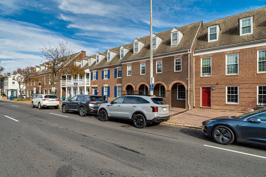 More Photos Of 217 N Washington St, Alexandria Office Residential For Sale