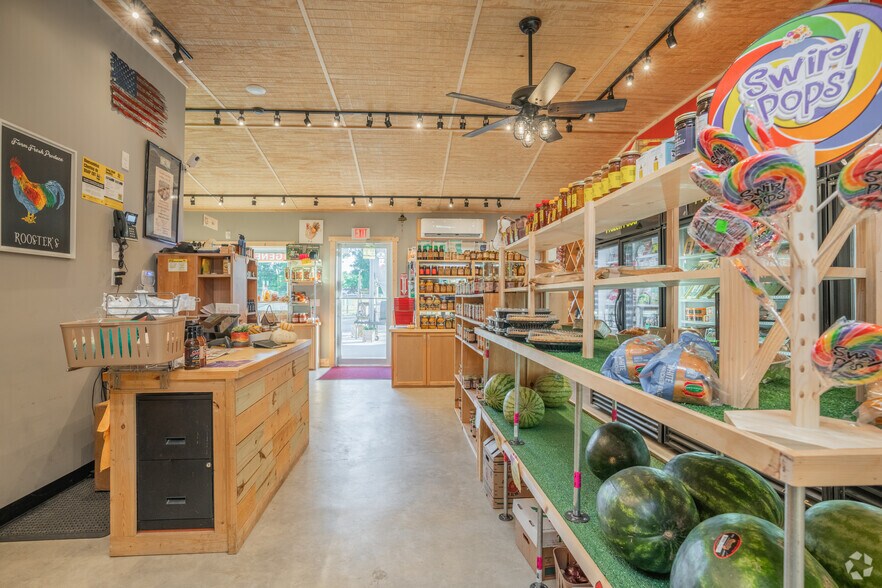 More Photos Of 54 Roosters Way, Jasper Restaurant For Sale