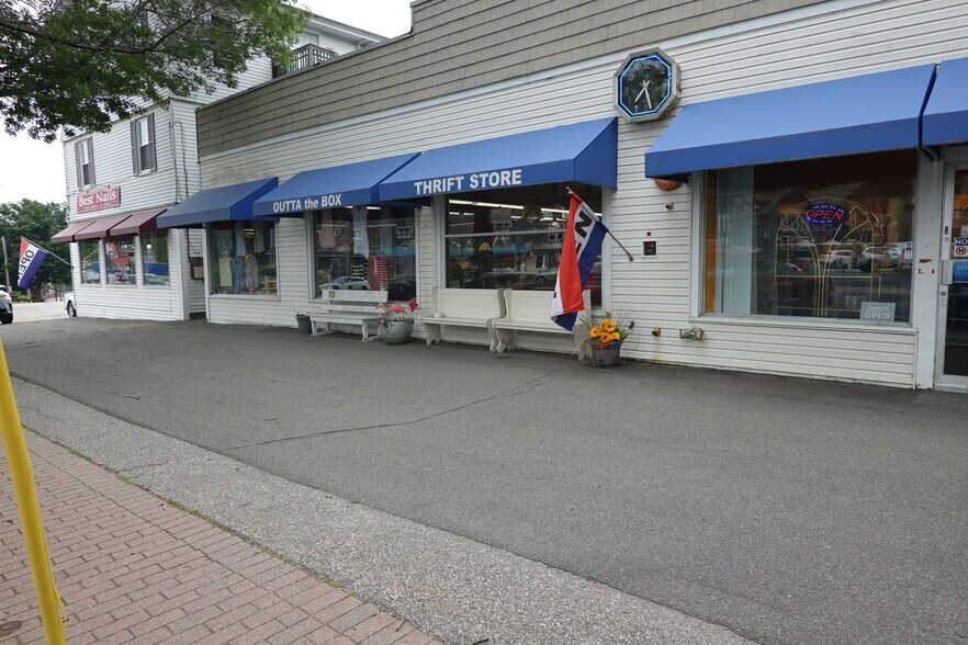 More Photos Of 6 York St, Kennebunk Apartments For Sale