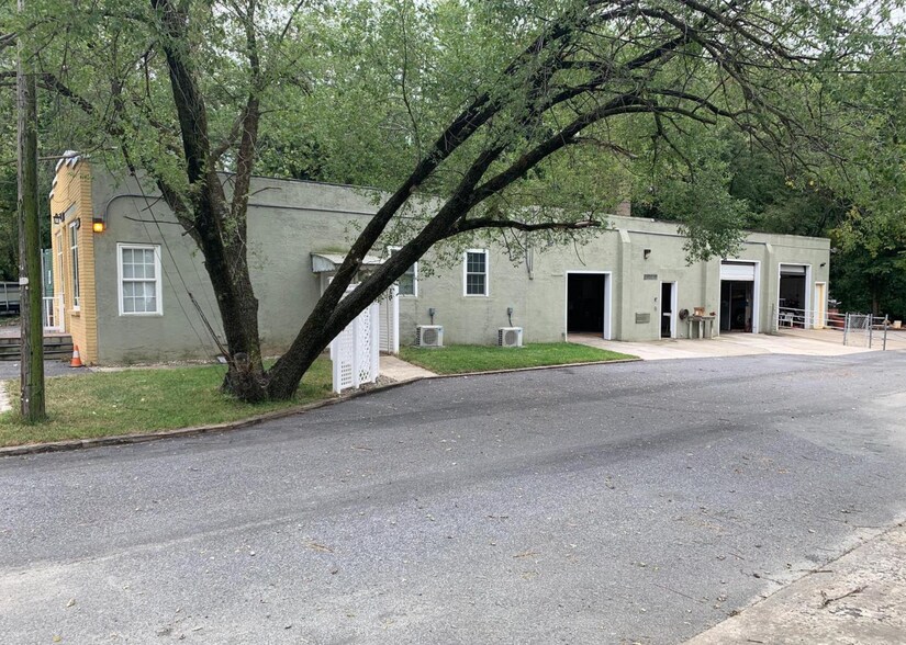 More Photos Of 2712 Sparrows Point Rd, Baltimore Light Manufacturing For Sale