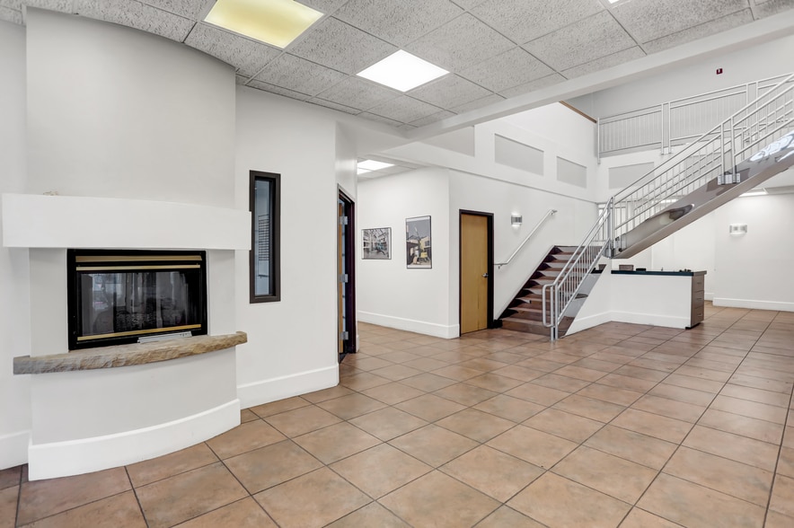 More Photos Of 1900 W Hamilton Pl, Englewood Warehouse For Sale