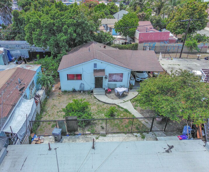 More Photos Of 1701 N Willowbrook Ave, Compton Storefront Retail Residential For Sale