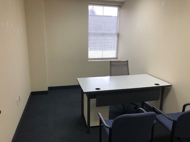 More Photos Of 21155 Whitfield Pl, Sterling Office For Sale