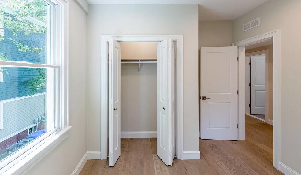 More Photos Of 36 Pratt St, Providence Specialty For Sale