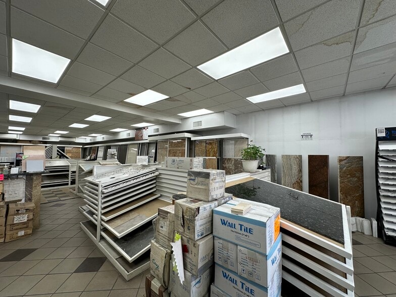 More Photos Of 250 Morgan Ave, Brooklyn Manufacturing For Lease