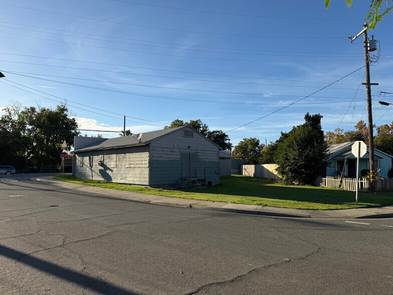 More Photos Of 217 Percy Ave, Yuba City Storefront For Sale