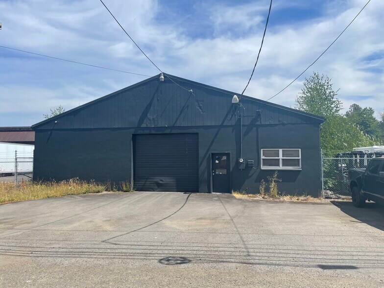Primary Photo Of 13410 SE Pheasant Ct, Portland Industrial For Lease