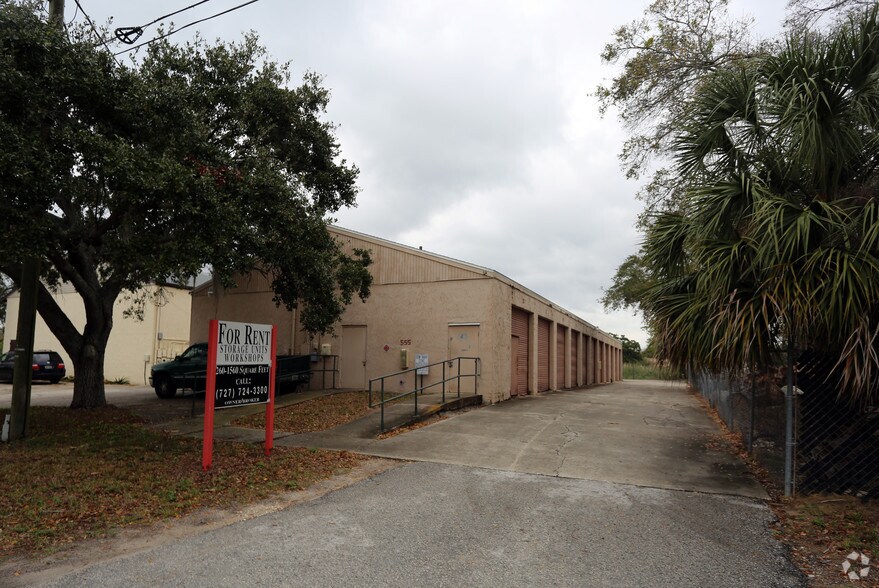 More Photos Of 555 Marlborough St, Oldsmar Warehouse For Lease