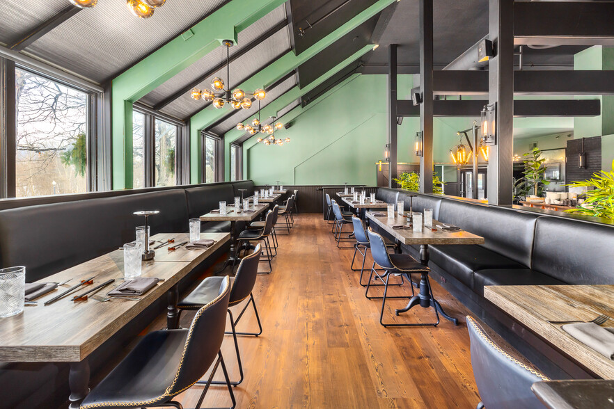 More Photos Of 1716 Depot St, Manchester Center Restaurant For Sale