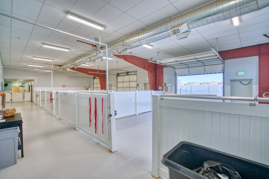 More Photos Of 1651 Skyway Dr, Longmont Warehouse For Sale