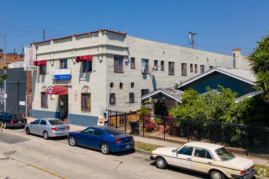 Primary Photo Of 1042 N Wilcox Ave, Los Angeles Hotel For Lease