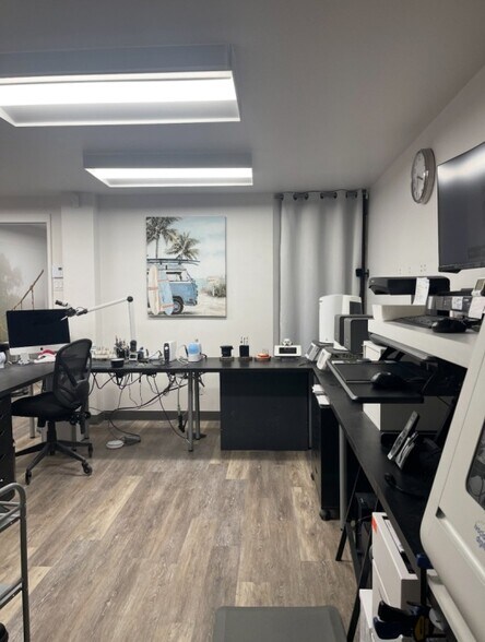 More Photos Of 106 Blvd 5E, Terrasse-vaudreuil Office For Lease