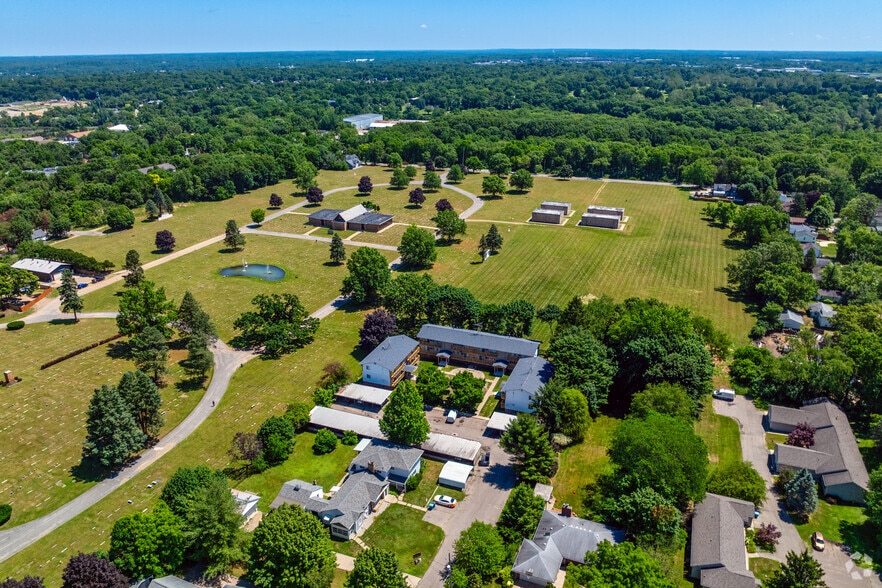More Photos Of 4037 S Rose St, Kalamazoo Apartments For Sale
