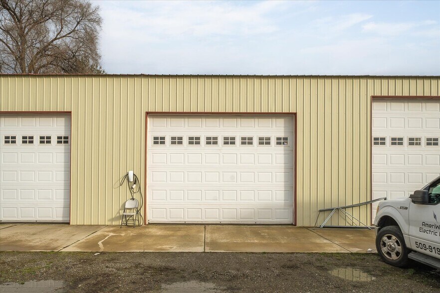 More Photos Of 17220 E Cowley Ave, Spokane Valley Warehouse For Sale