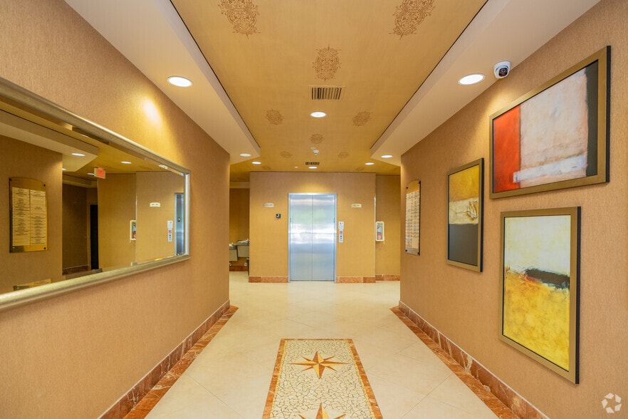 More Photos Of 12985 SW 130th Ct, Miami Office For Lease