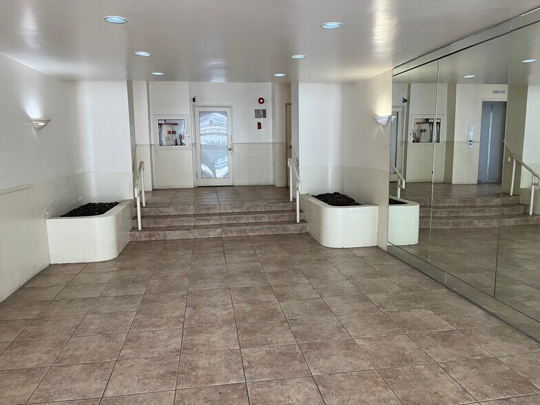 More Photos Of 1617 N Fuller Ave, Los Angeles Apartments For Sale