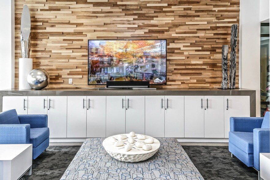 More Photos Of 1415 Cuming St NE, Omaha Apartments For Lease