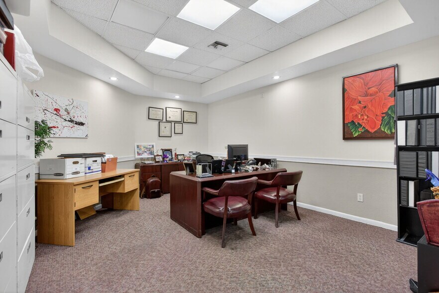 More Photos Of 513 N State Road 7, Margate Office For Lease