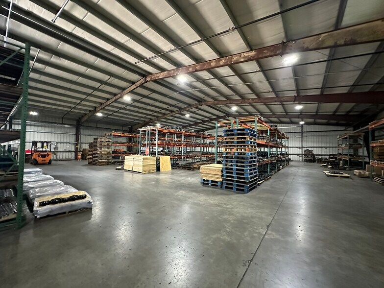 More Photos Of 101 S Bernard Rd, Broussard Industrial For Sale