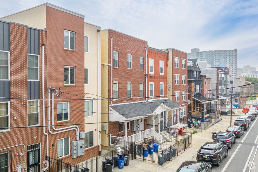 More Photos Of 327 N 40th St, Philadelphia Apartments For Sale