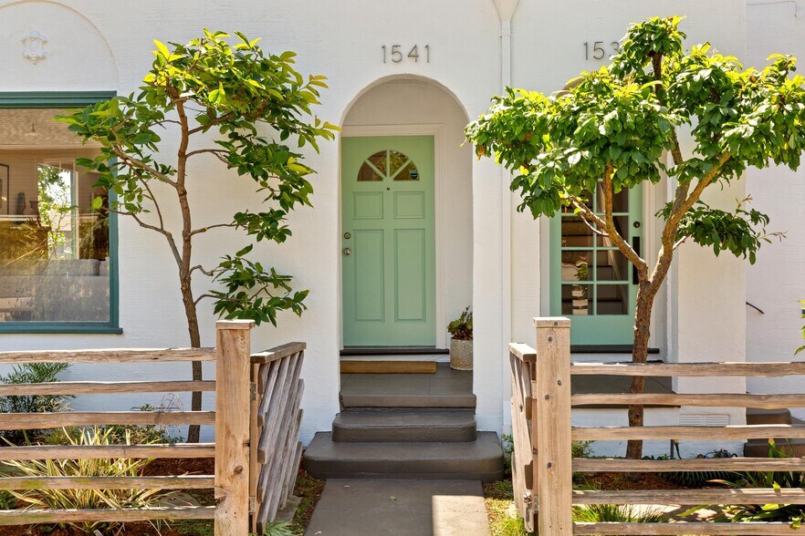 More Photos Of 1539 E 38th St, Oakland Apartments For Sale