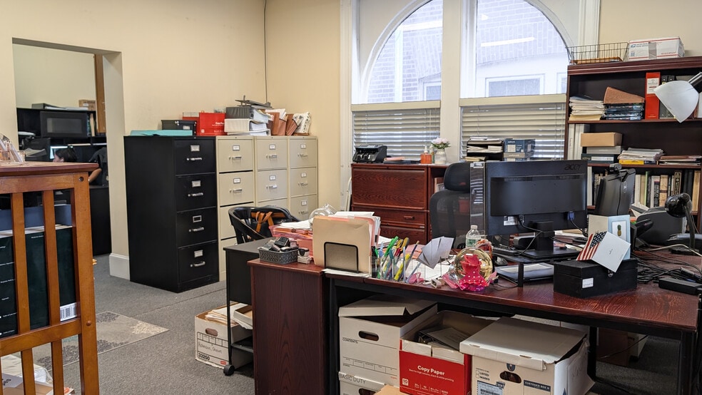 More Photos Of 383 Orange St, New Haven Apartments For Lease