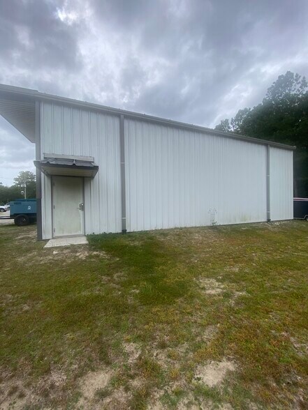 More Photos Of 4612 N College, Castle Hayne Industrial For Sale