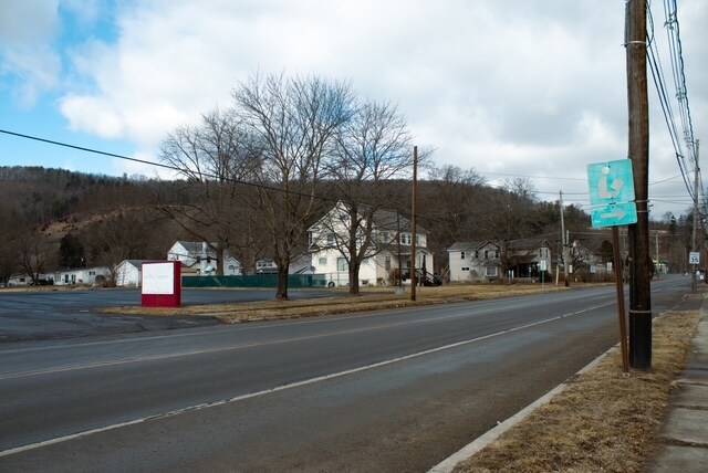 More Photos Of 64 Main St, Lawrenceville Supermarket For Lease