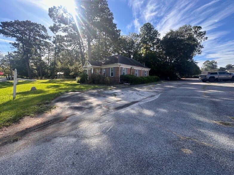 More Photos Of 416 E 3rd Ave, Cordele Medical For Sale