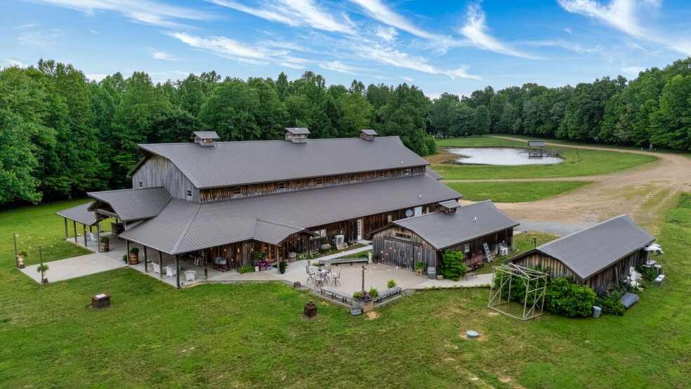 More Photos Of 6863 E Highway 80, Russell Springs Lodge Meeting Hall For Sale