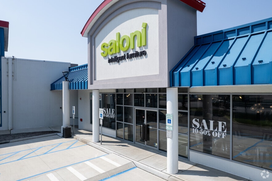 More Photos Of 141 Route 17, Paramus Freestanding For Lease