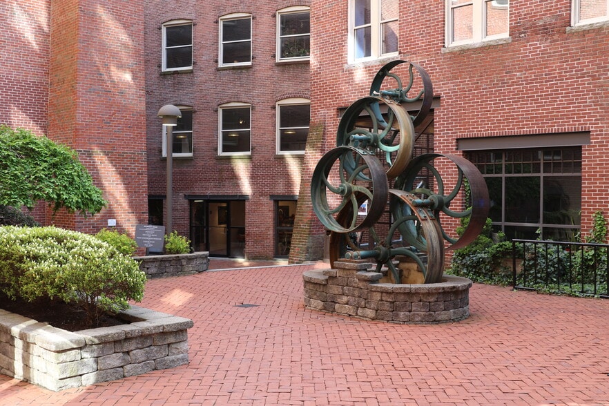 More Photos Of 46 Waltham St, Boston Office For Lease