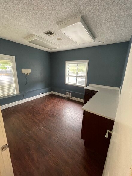 More Photos Of 2615 N 4th St, Flagstaff Medical For Lease