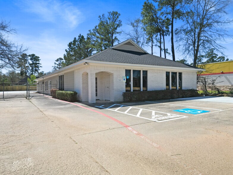 More Photos Of 7407 Fm-1488, Magnolia Medical For Lease