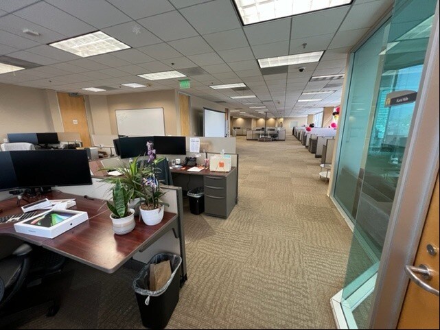 More Photos Of 600 N Brand Blvd, Glendale Medical For Lease