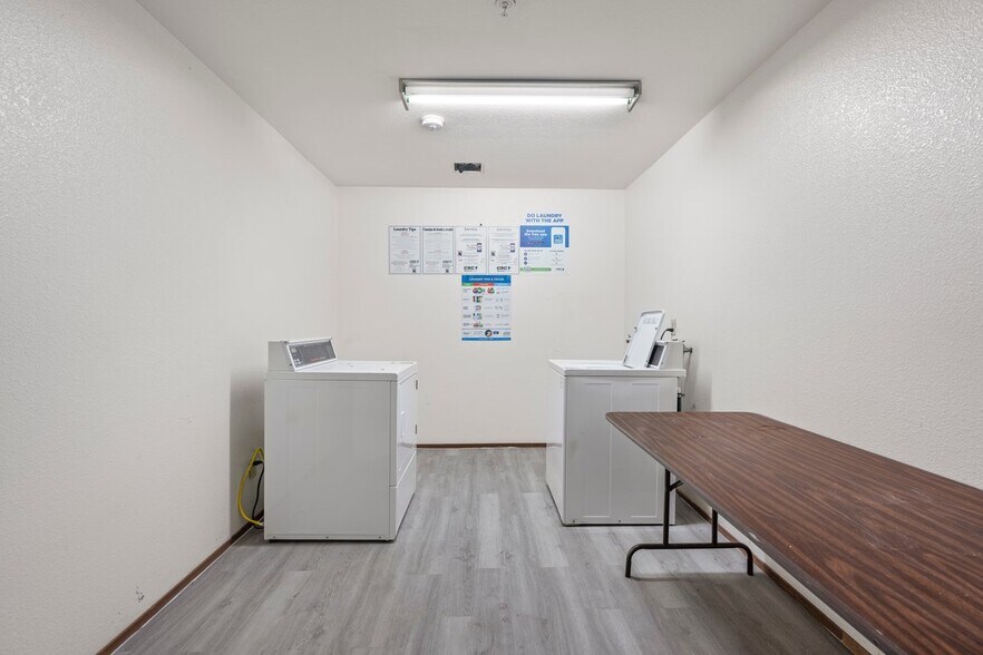 More Photos Of 2001 Broadway, San Pablo Apartments For Sale