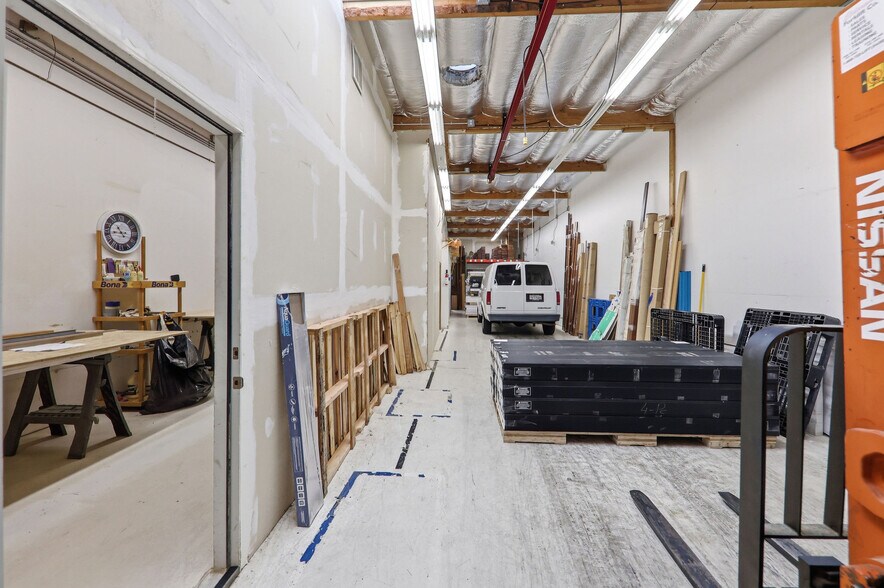 More Photos Of 100 N Hill Dr, Brisbane Light Manufacturing For Sale