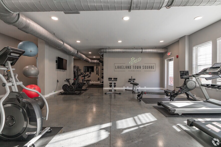 More Photos Of 4815 Market Green Pl W, Lakeland Apartments For Sale